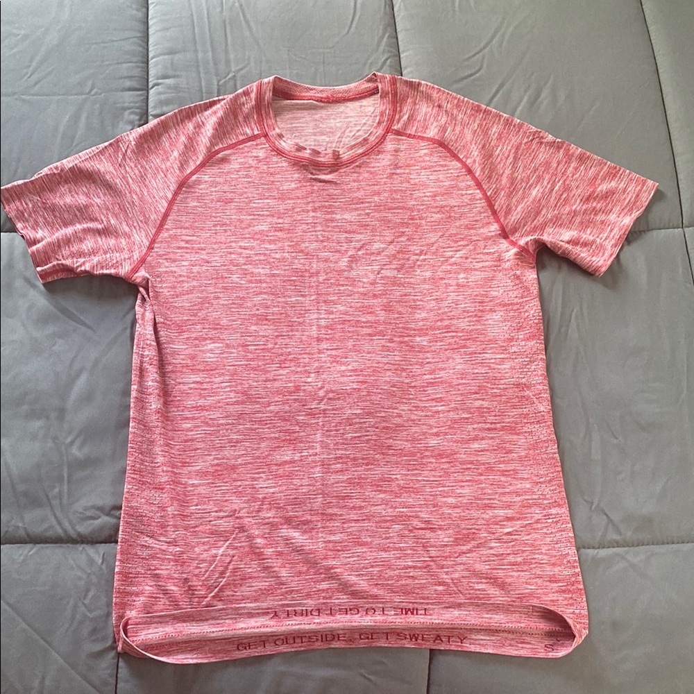 LULULEMON - great condition - Men's Red Athletic Shirt